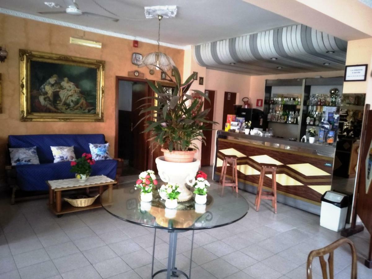 Hotel Eliseo Джардини-Наксос Экстерьер фото